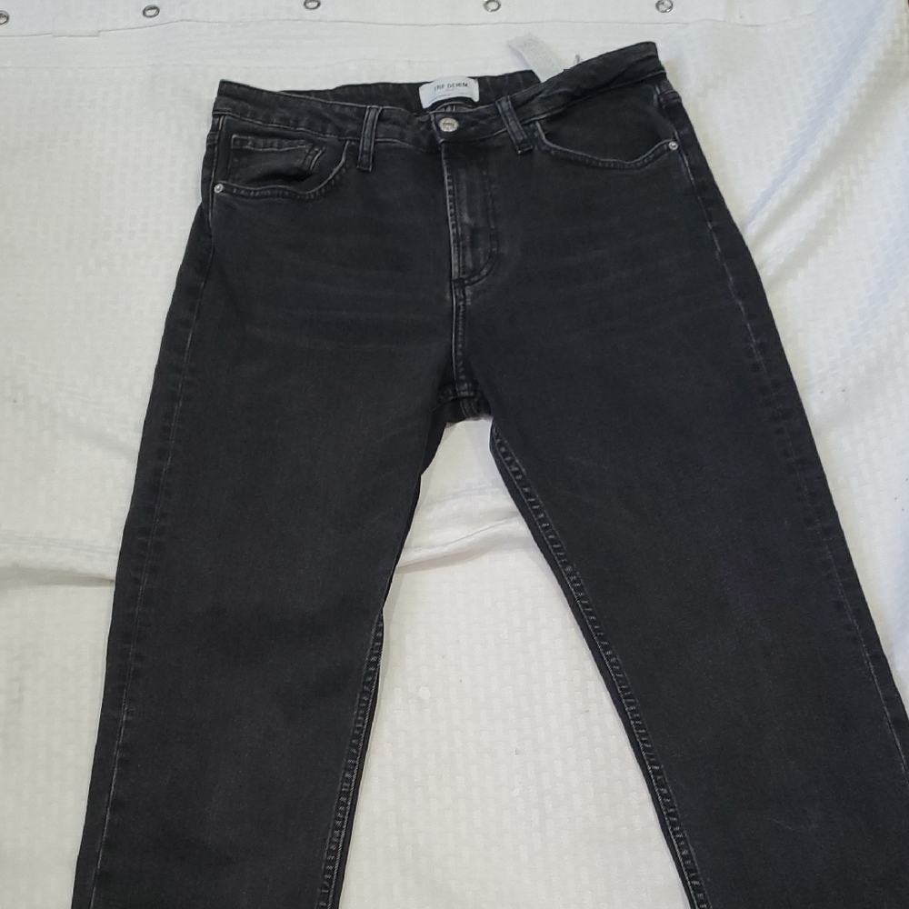 Zara Charcoal Distressed Crop Jeans - Picture 8 of 12